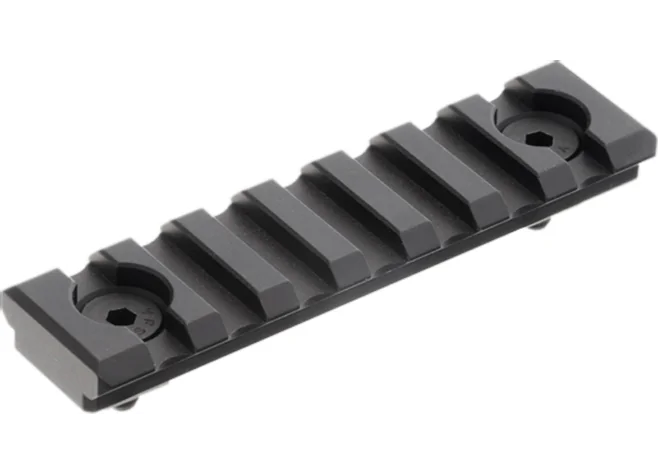 Планка Leapers UTG PRO M-LOK. 7-Slot Picatinny. Black Фото 1