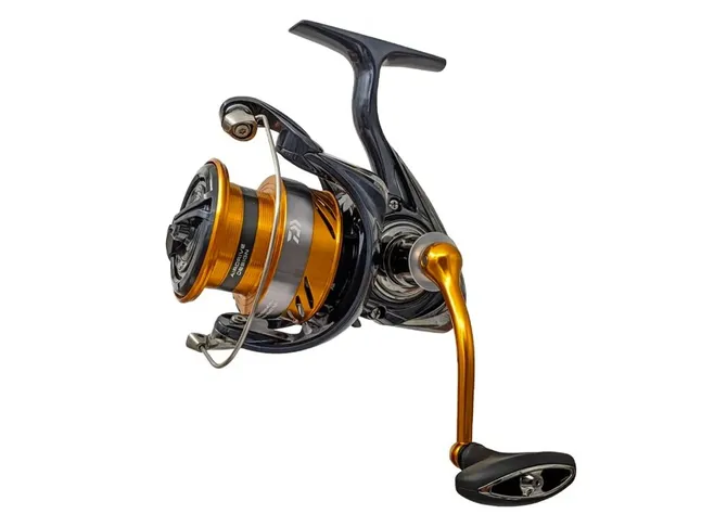 Котушка Daiwa 23 Revros LT 3000-C Фото 1