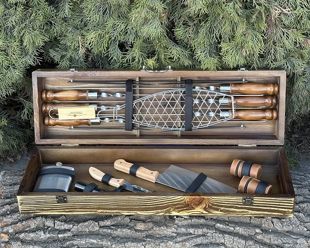 Подарунковий набір шампурів Mzavod Майстер BBQ світла текстура